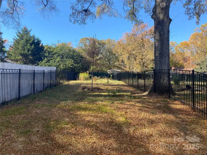 Exterior details and patio area of a home in , Charlotte (Image 3).