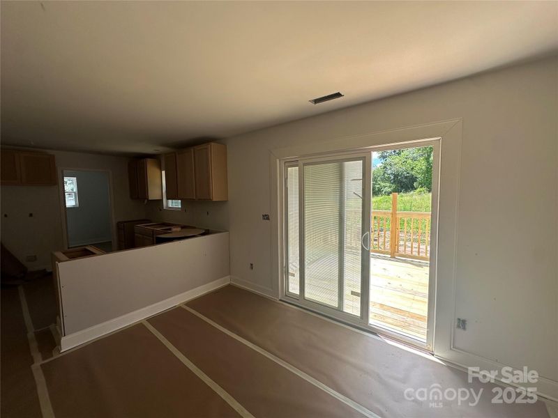 Spacious, unfurnished interior of a new home in , Taylorsville (Image 8).