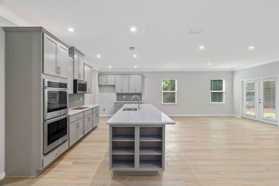 Representative furnished interior of a home built from the Drexel by Maronda Homes in Bellview Pointe, Bellview (Image 15).