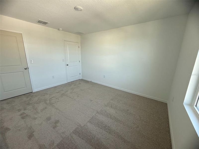 Spacious, unfurnished interior of a new home in Tyson Reserve, St. Cloud (Image 23).