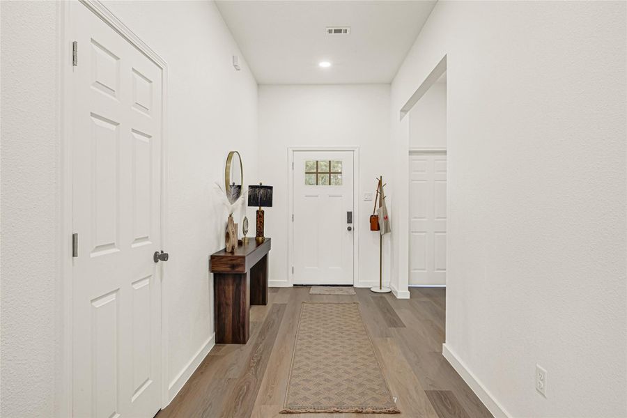Furnished interior view inside a new home in , Conroe (Image 15).