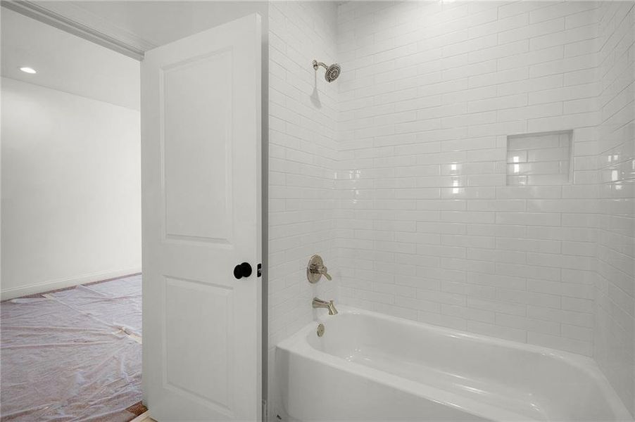 Close-up of interior finishes inside a home in , Calhoun (Image 13).