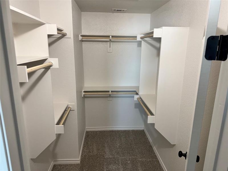 Image 8 of a home in .