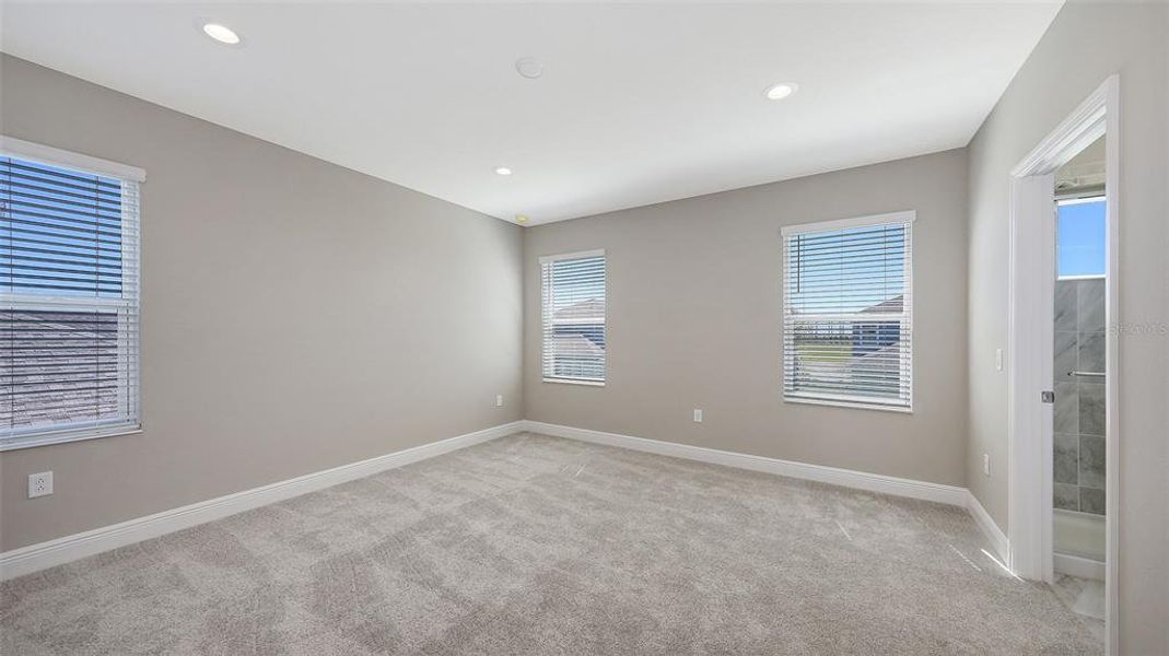 Spacious, unfurnished interior of a new home in Wildleaf, Parrish (Image 12).