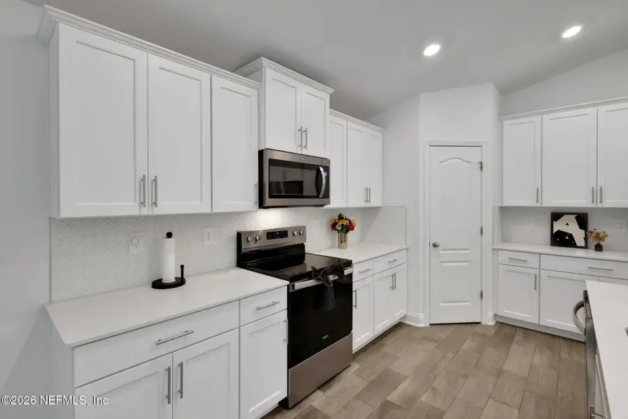 Furnished interior view inside a new home in Cross Creek, Green Cove Springs (Image 40).