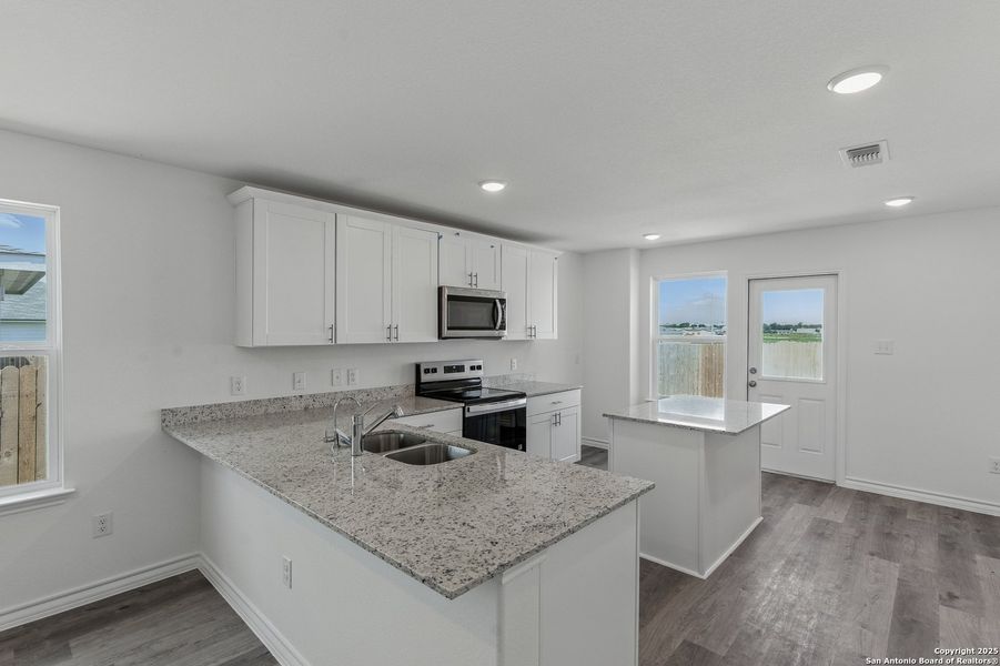Furnished interior view inside a new home in The Overlook at Creekside, New Braunfels (Image 7).