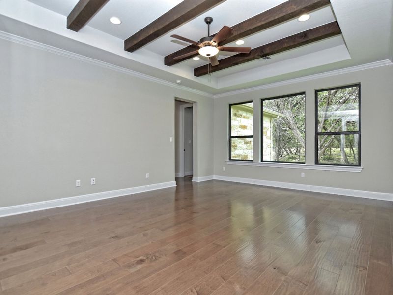 Representative unfurnished interior of a home built from the Avalon by Giddens Homes in Scofield Farms Estates, Georgetown (Image 199).