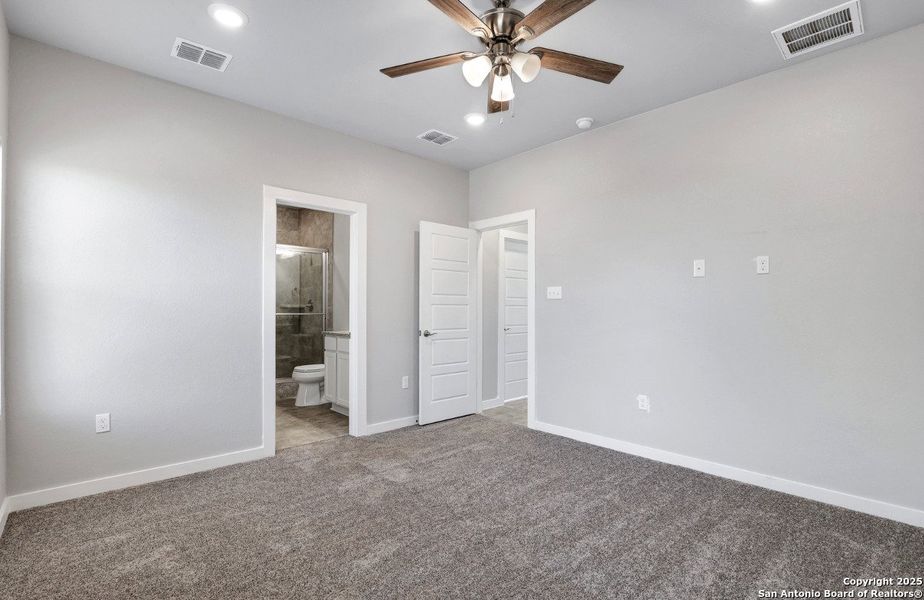 Spacious, unfurnished interior of a new home in , San Antonio (Image 9). Spacious, unfurnished interior of a new home in , San Antonio (Image 9).