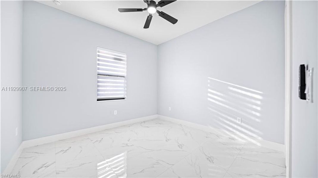 Spacious, unfurnished interior of a new home in , Lehigh Acres (Image 18).