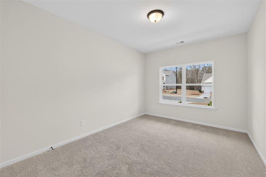 Spacious, unfurnished interior of a new home in Jones Ridge, Dallas (Image 37).