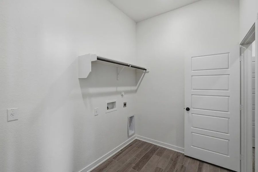 Spacious, unfurnished interior of a new home in The Crossvine, Schertz (Image 20). Spacious, unfurnished interior of a new home in The Crossvine, Schertz (Image 20).
