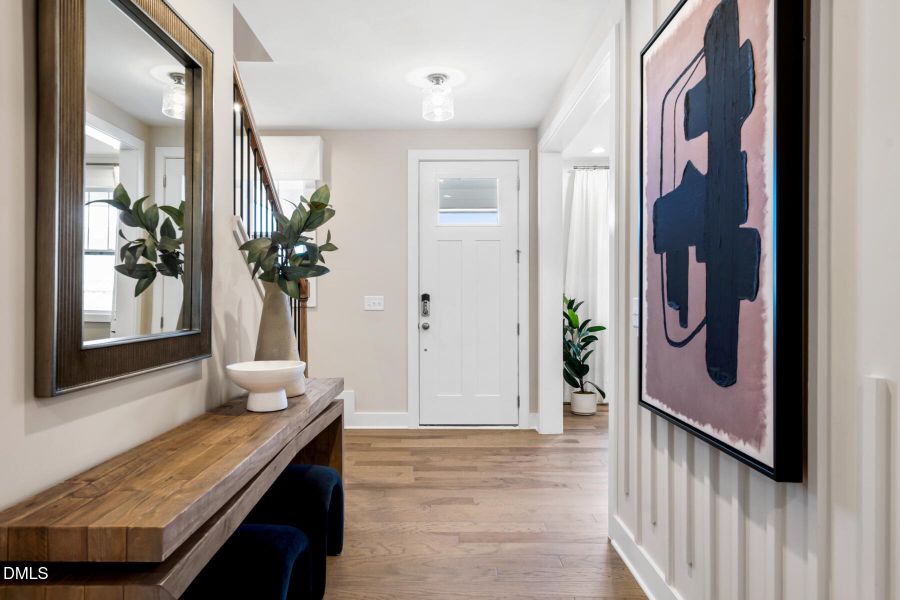 RDU_HighGroveOaks_Eldorado_Lot8_Foyer