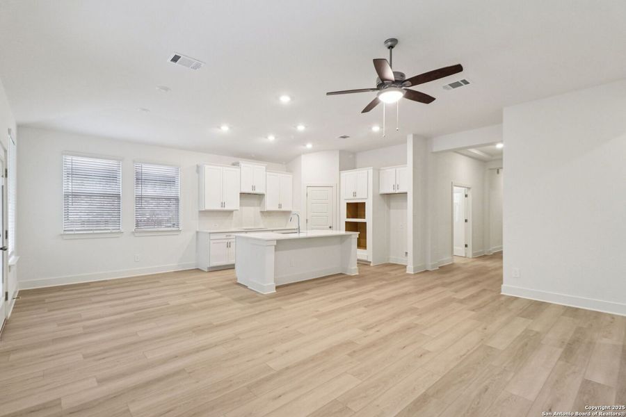 Spacious, unfurnished interior of a new home in Sagebrooke - Classic Series, San Antonio (Image 32).