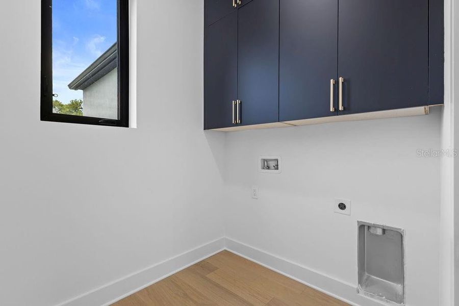 Spacious, unfurnished interior of a new home in , Tampa (Image 22).