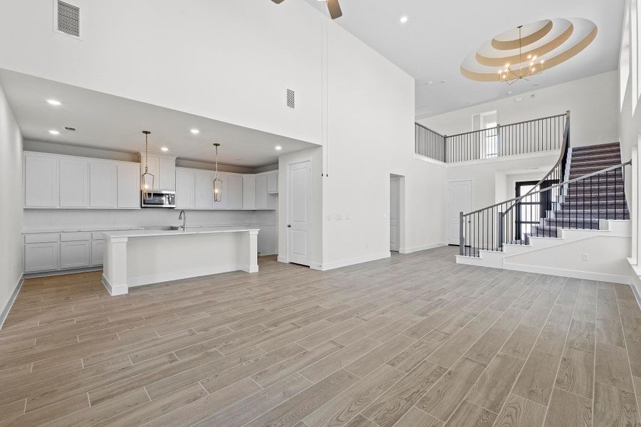 Spacious, unfurnished interior of a new home in Parmer Ranch, Georgetown (Image 19).