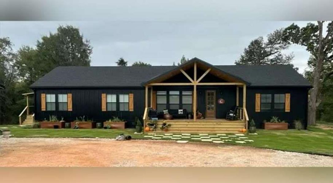 Front exterior of a new home in , Ellijay, GA, highlighting curb appeal (Image 1). Front exterior of a new home in , Ellijay, GA, highlighting curb appeal (Image 1).