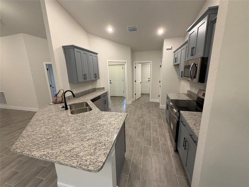 Furnished interior view inside a new home in Port Charlotte, Port Charlotte (Image 6).