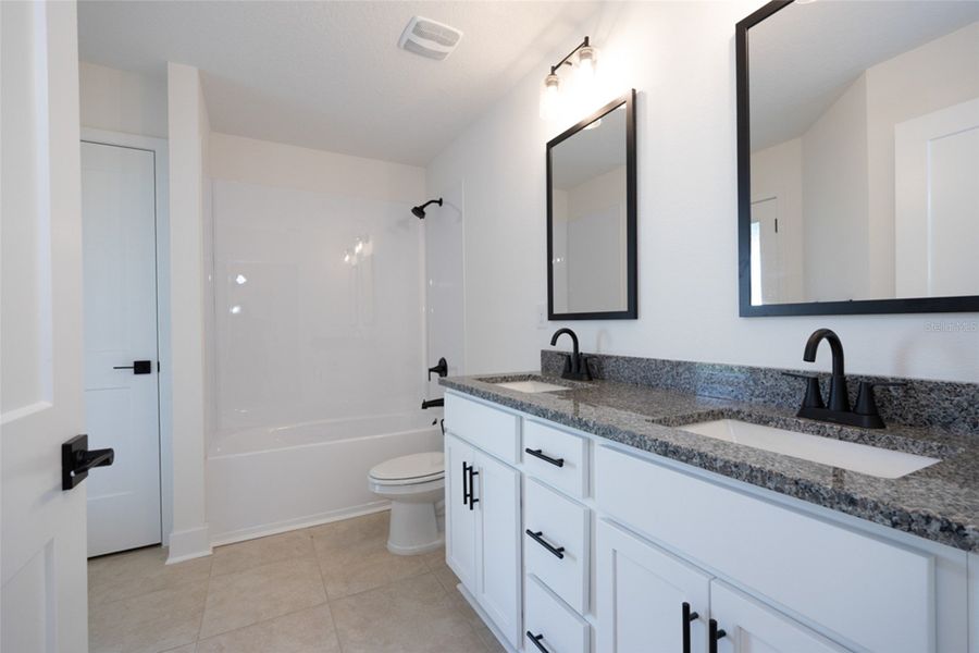 Furnished interior view inside a new home in Palm Coast, Palm Coast (Image 12).
