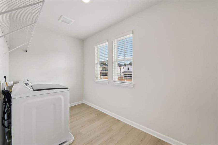 Spacious, unfurnished interior of a new home in Vines at Mill Creek - Estate Series, Braselton (Image 16). Spacious, unfurnished interior of a new home in Vines at Mill Creek - Estate Series, Braselton (Image 16).