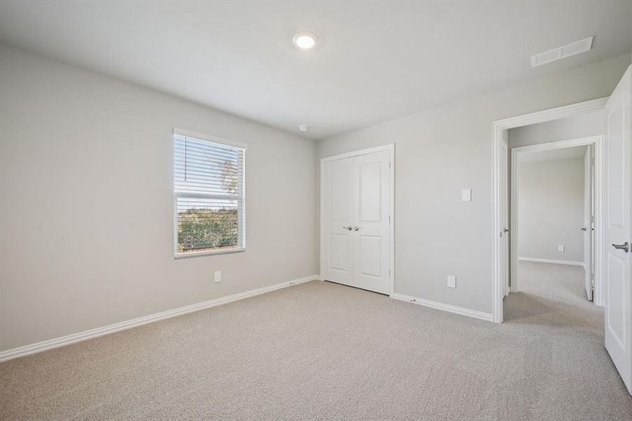 Photo is not of the actual home, but is an inspirational photo of builder’s model home and may depict options, furnishings, and/or decorator features that are not included. Photo is not of the actual home, but is an inspirational photo of builder’s model home and may depict options, furnishings, and/or decorator features that are not included.