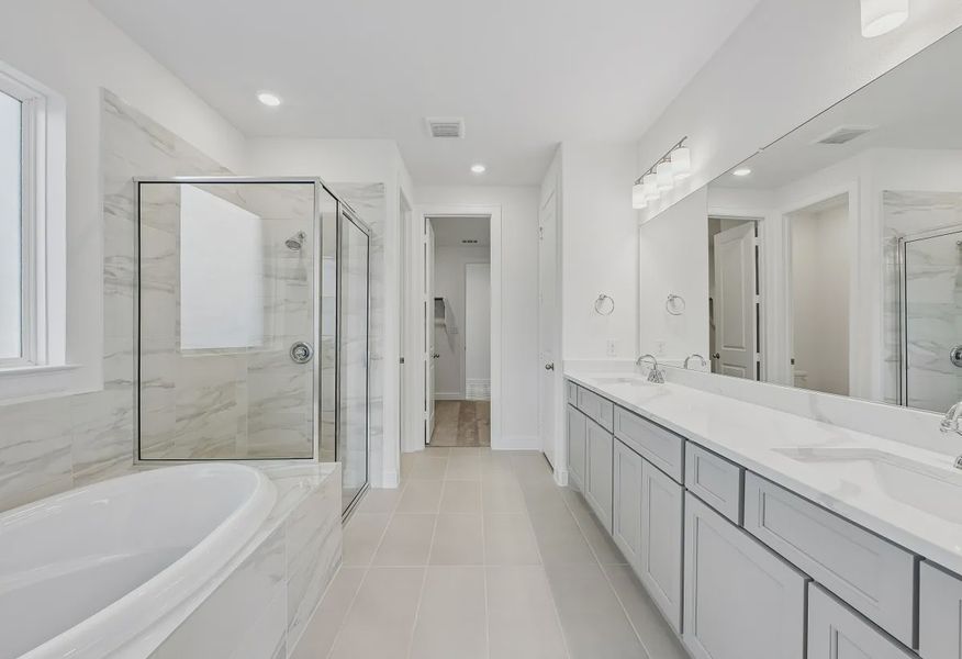 Homesite 2429 Primary Bath - 11 of 17