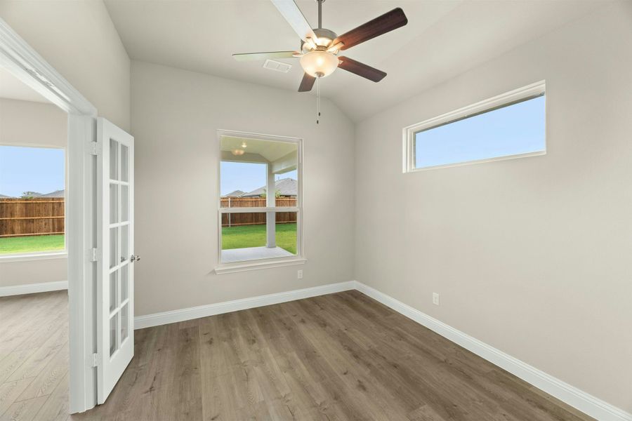 Representative unfurnished interior of a home built from the Bluebonnet by Kindred Homes in Westside Preserve - 70ft. lots, Midlothian (Image 25). Representative unfurnished interior of a home built from the Bluebonnet by Kindred Homes in Westside Preserve - 70ft. lots, Midlothian (Image 25).