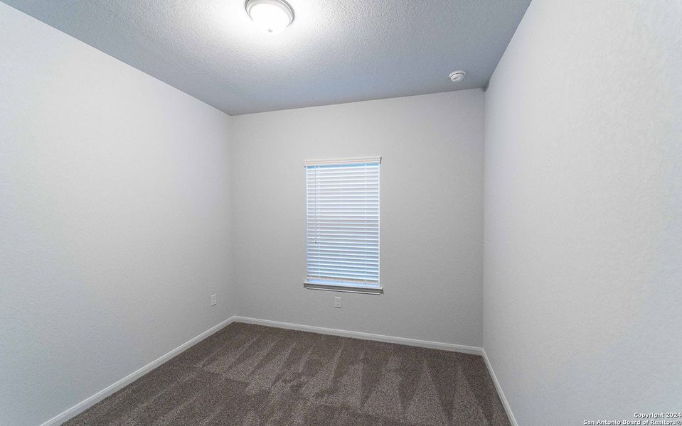 Spacious, unfurnished interior of a new home in Hannah Heights, Seguin (Image 7).