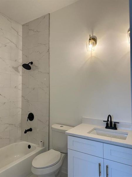 Furnished interior view inside a new home in , Hogansville (Image 15).