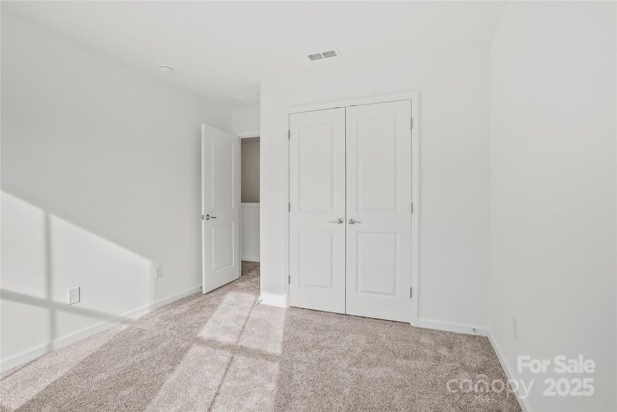 Spacious, unfurnished interior of a new home in Galloway Towns, Charlotte (Image 24).