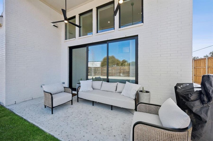 Furnished interior view inside a new home in , Richardson (Image 30).