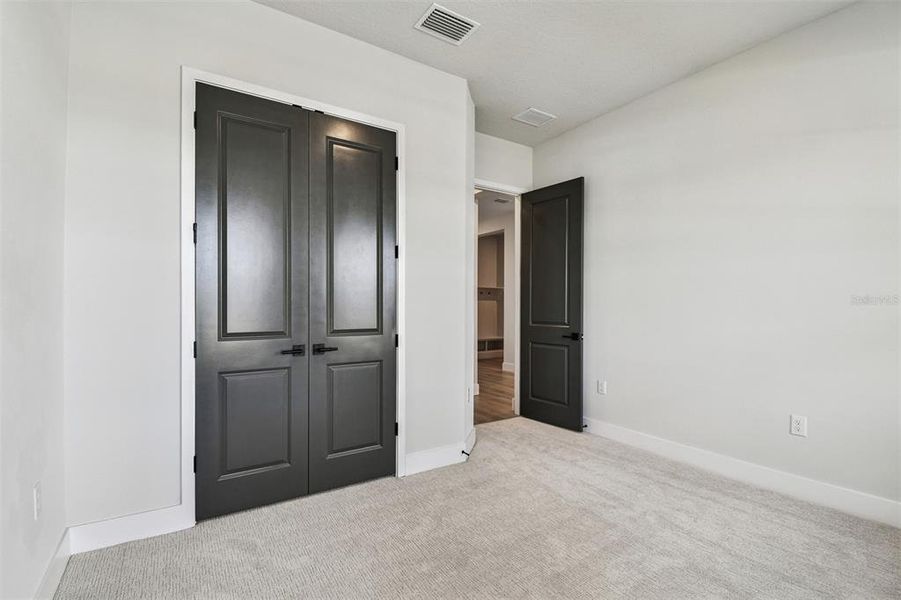 Spacious, unfurnished interior of a new home in Palmera Wellen Park - Classic Series, Venice (Image 23).