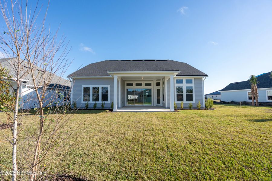Exterior details and patio area of a home in Madeira, St. Augustine (Image 22).
