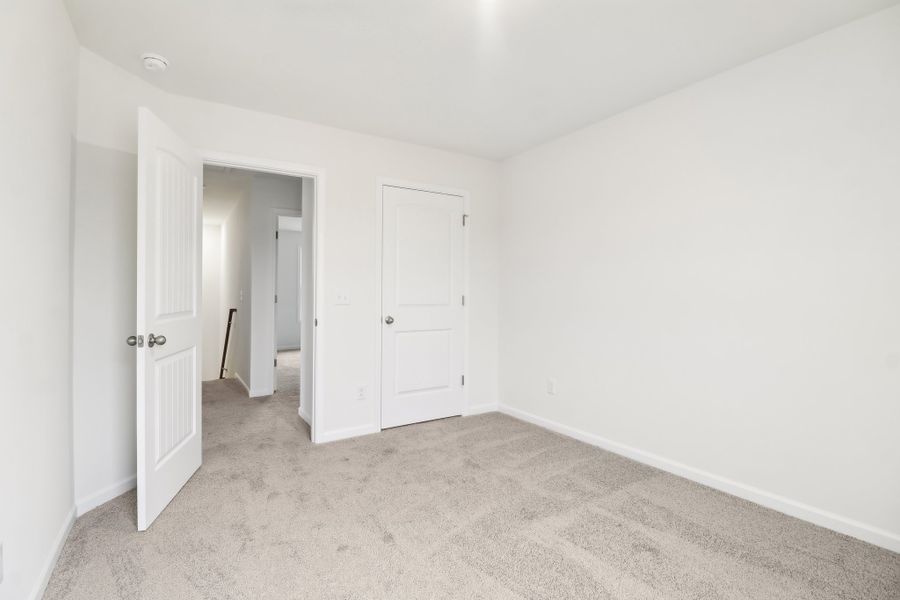 Spacious, unfurnished interior of a new home in Portrait Hills, Aiken (Image 14).