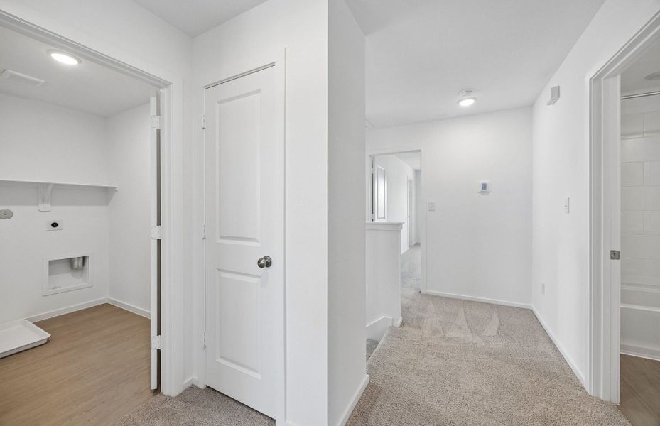 Spacious, unfurnished interior of a new home in Montgomery Bend, Montgomery (Image 16).