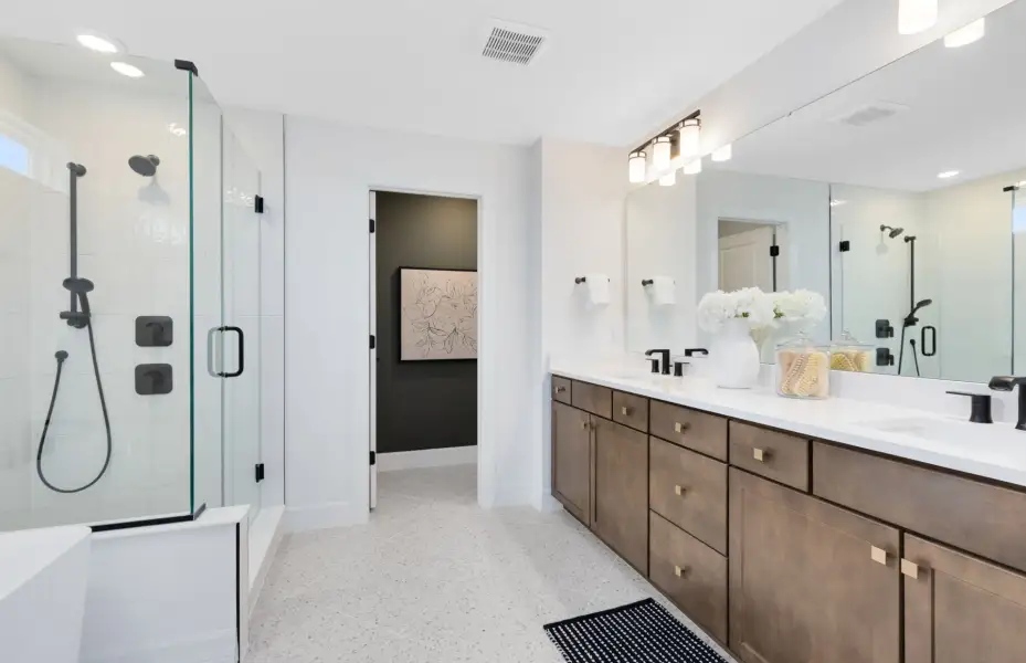 Representative furnished interior of a home built from the Serena by Pulte Homes in Highland Pines, Leesburg (Image 11).