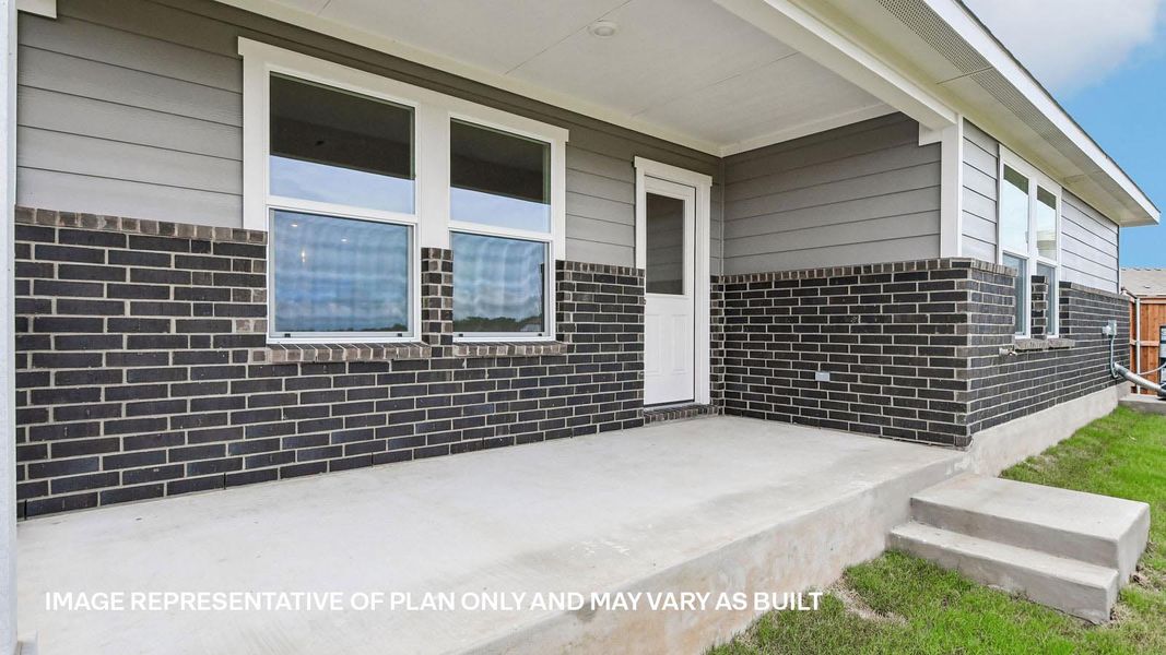 Exterior details and patio area of a home in Thunder Rock, Marble Falls (Image 4). Exterior details and patio area of a home in Thunder Rock, Marble Falls (Image 4).