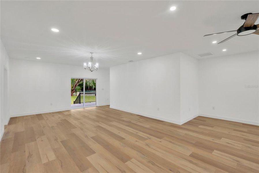 Spacious, unfurnished interior of a new home in , Dade City (Image 20).