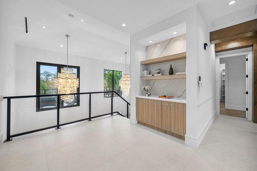 Spacious, unfurnished interior of a new home in , Boca Raton (Image 20).