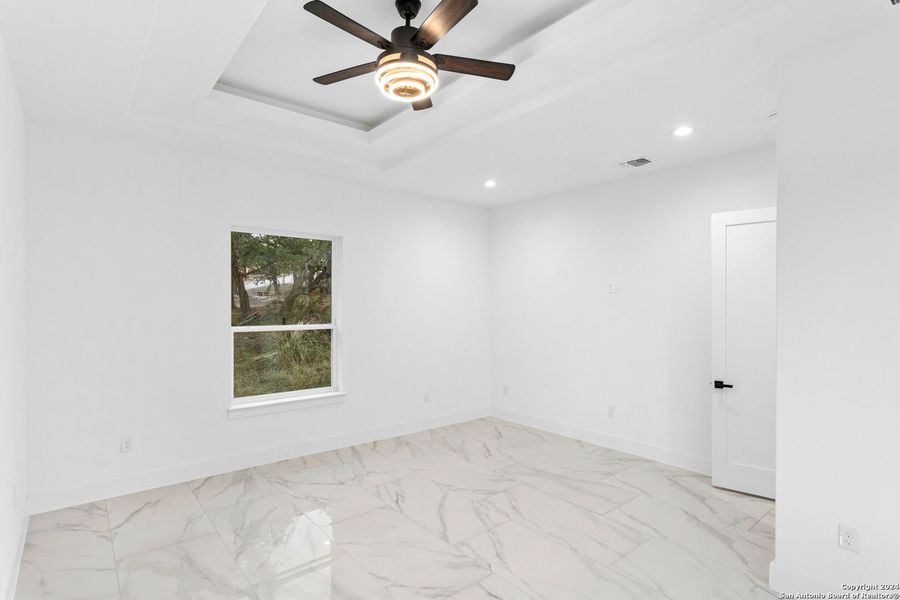 Spacious, unfurnished interior of a new home in , Spring Branch (Image 24).
