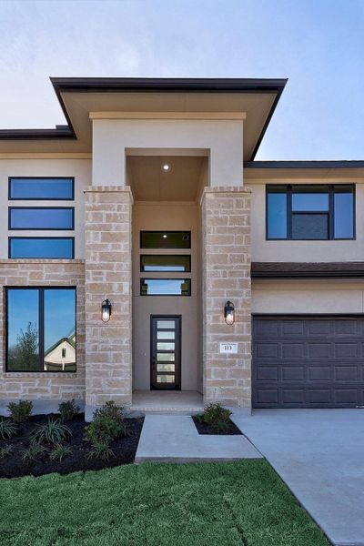 Exterior details and patio area of a home in Nolina, Georgetown (Image 3).