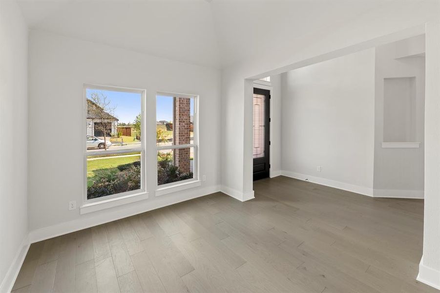 05. 1704 Possum - Dining