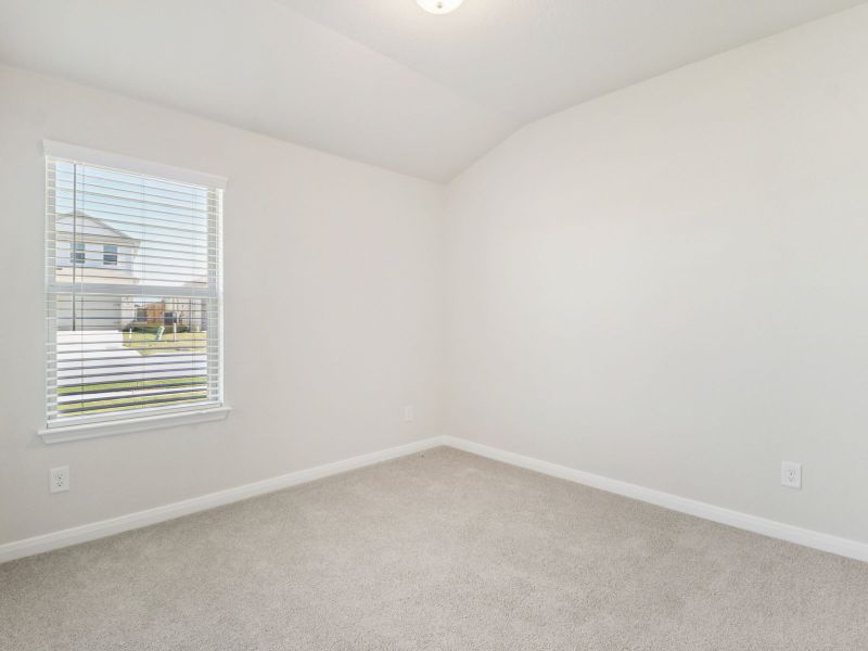 Spacious, unfurnished interior of a new home in Fox Falls, Boerne (Image 26).