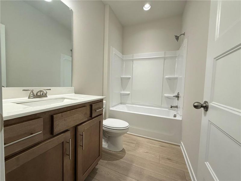 Furnished interior view inside a new home in Ponderosa Farms Manor, Gainesville (Image 12).
