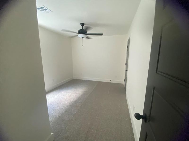 Spacious, unfurnished interior of a new home in The Preserve At Country Ridge, Sherman (Image 14).