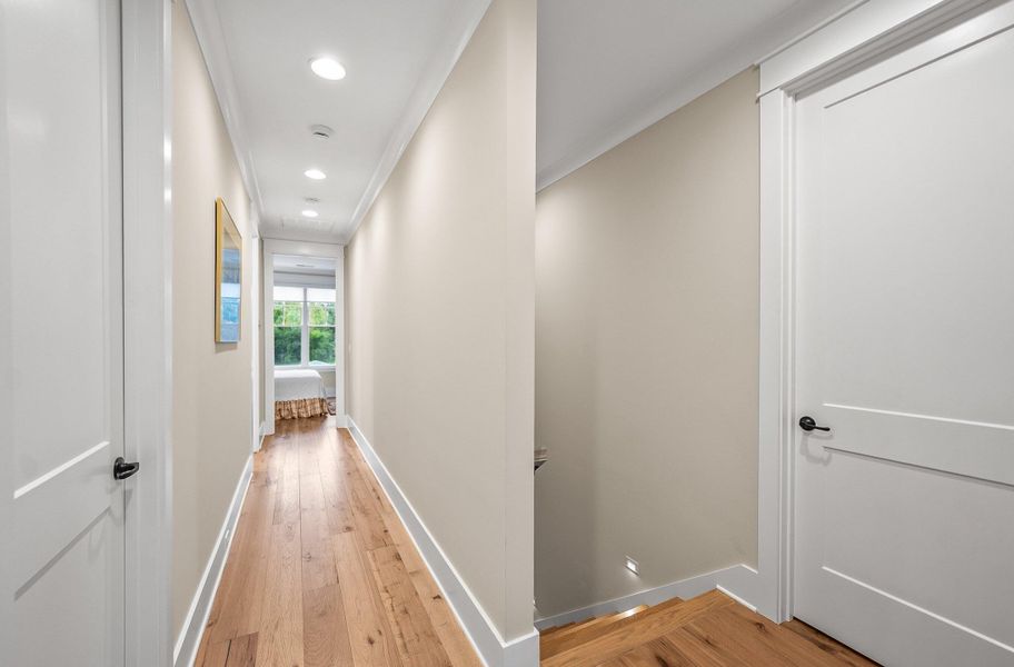 Spacious, unfurnished interior of a new home in , Beaufort (Image 18).