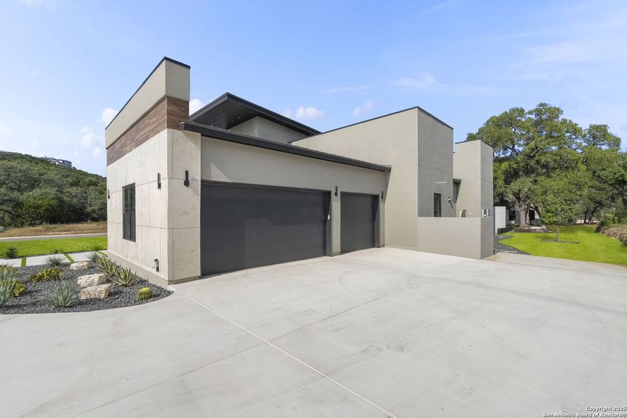 Front exterior of a new home in , San Antonio, TX, highlighting curb appeal (Image 1). Front exterior of a new home in , San Antonio, TX, highlighting curb appeal (Image 1).