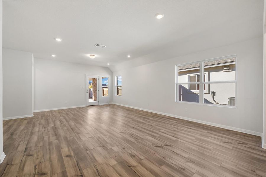 Photos are representative images and renderings for illustrative purposes only. Actual structural options and design images of the home may vary. Photos are representative images and renderings for illustrative purposes only. Actual structural options and design images of the home may vary.