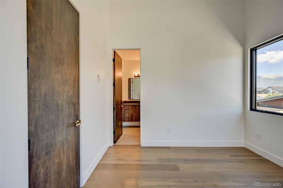 Spacious, unfurnished interior of a new home in , Buena Vista (Image 23).