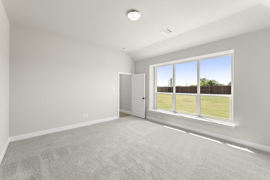 Spacious, unfurnished interior of a new home in Lovers Landing, Forney (Image 20). Spacious, unfurnished interior of a new home in Lovers Landing, Forney (Image 20).