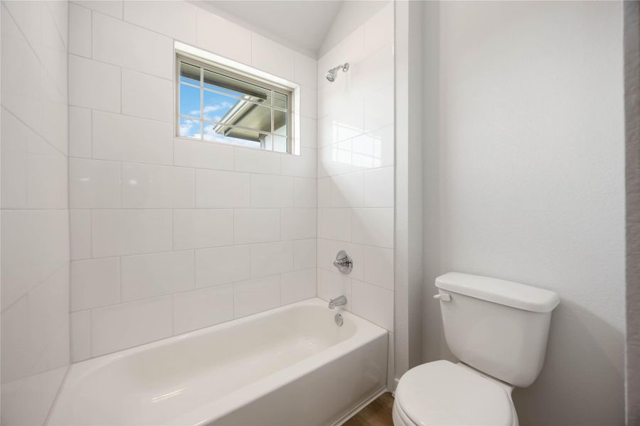 Furnished interior view inside a new home in Granger Pines, Conroe (Image 10). Furnished interior view inside a new home in Granger Pines, Conroe (Image 10).